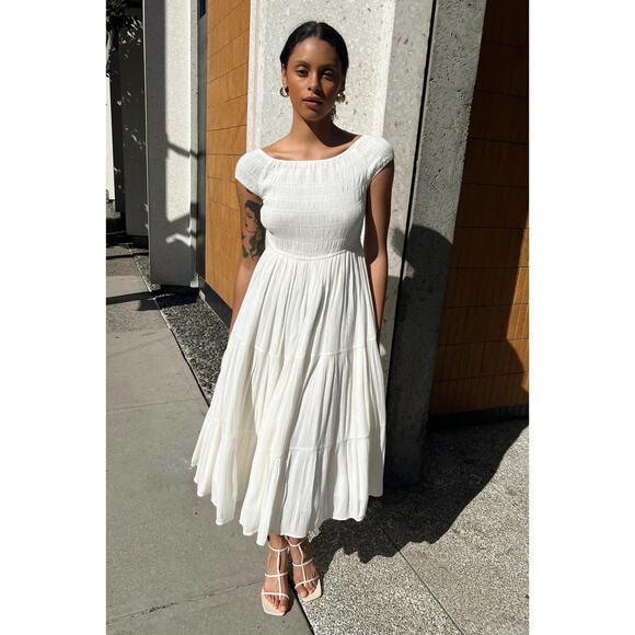 Oak + Fort Off Shoulder Crinkled Midi Tiered Dress Cream White Size Large NEW - Picture 1 of 9